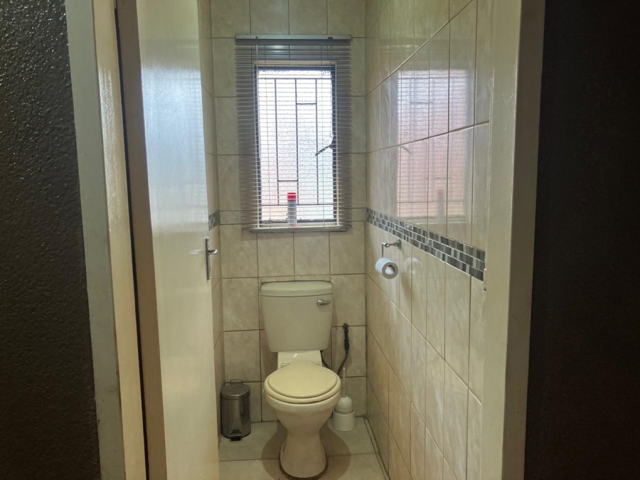 3 Bedroom Property for Sale in Rustenburg Central North West